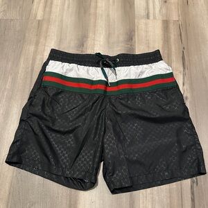 Gucci Green and Black Boardshorts Size Large